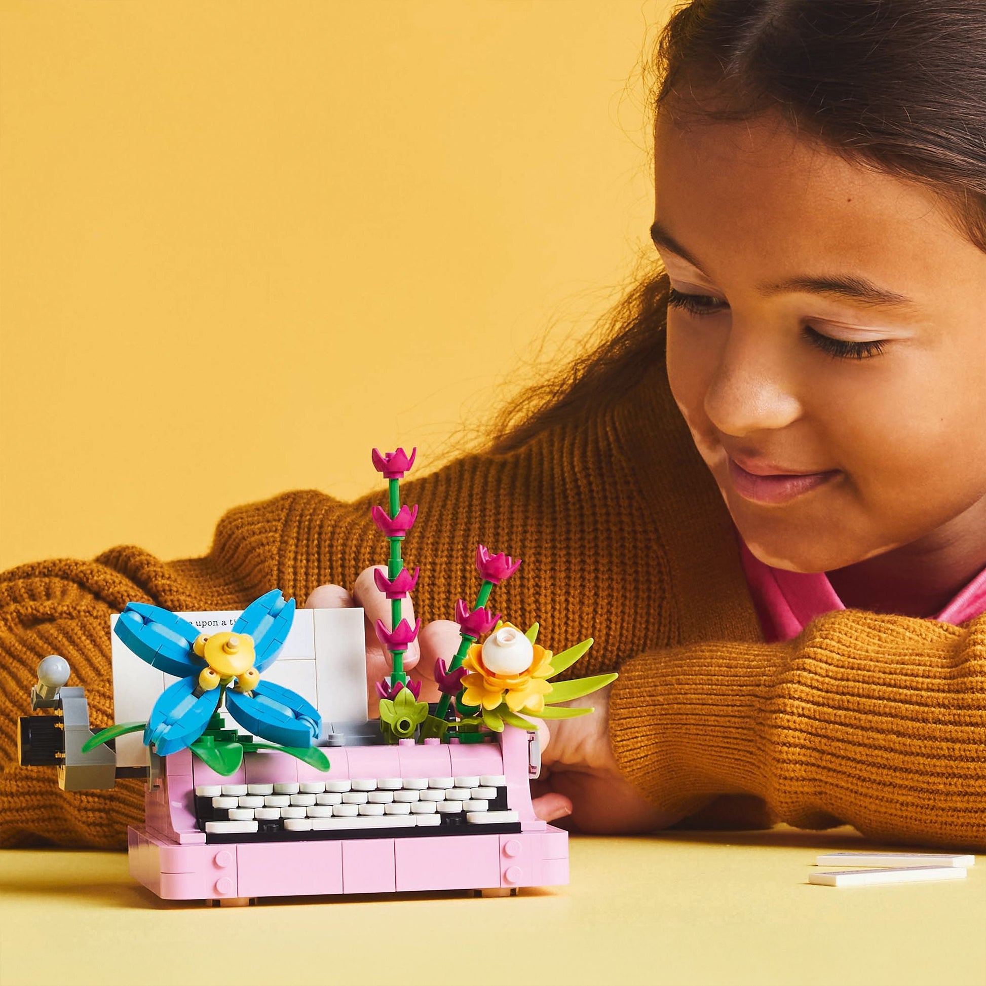Lego Creator 3 in 1 31169 Typewriter with Flowers for Ages 8 and Up - Glamorous Boutique
