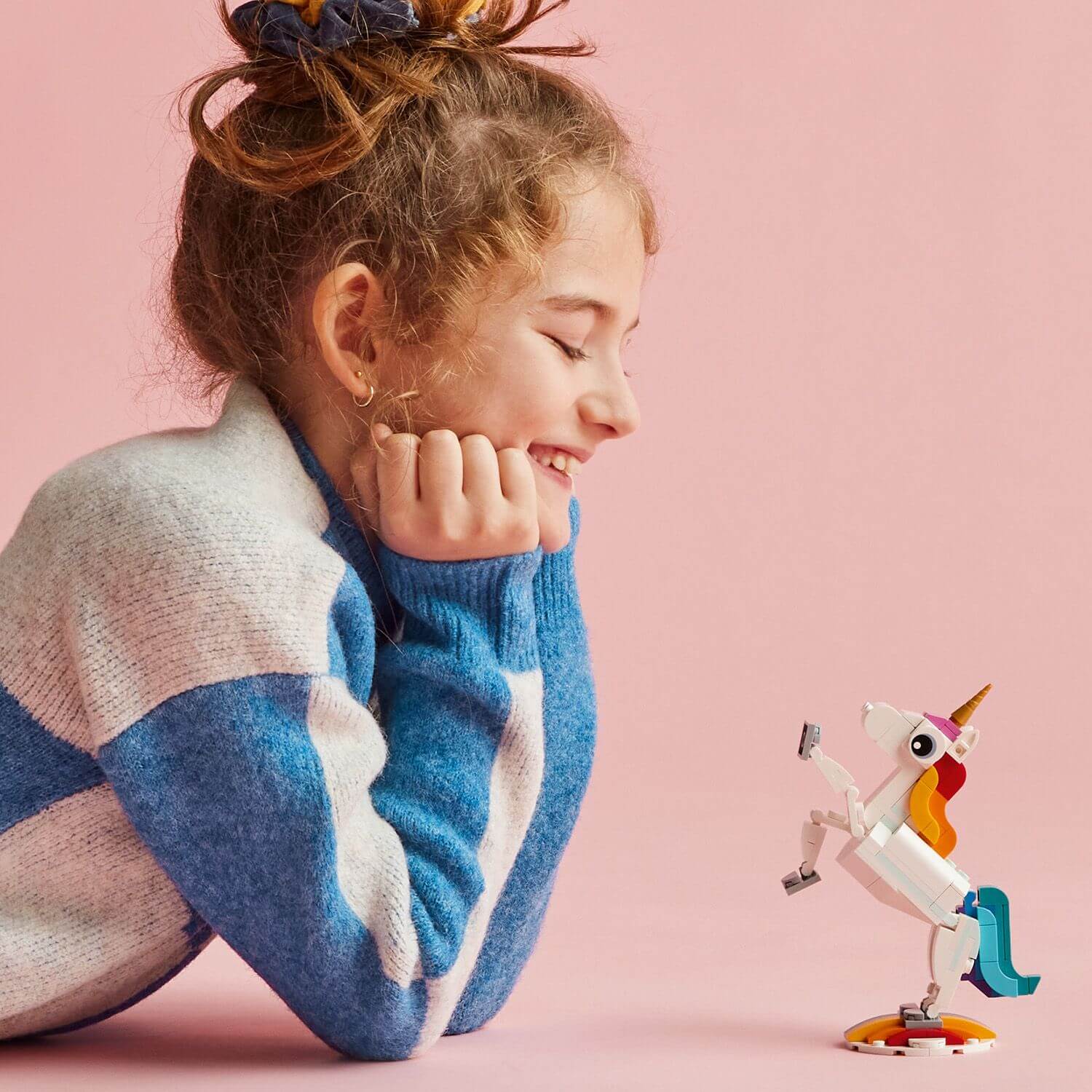 Lego Creator 3 in 1 31140 Magical Unicorn Playset for Ages 7 and Up - Glamorous Boutique