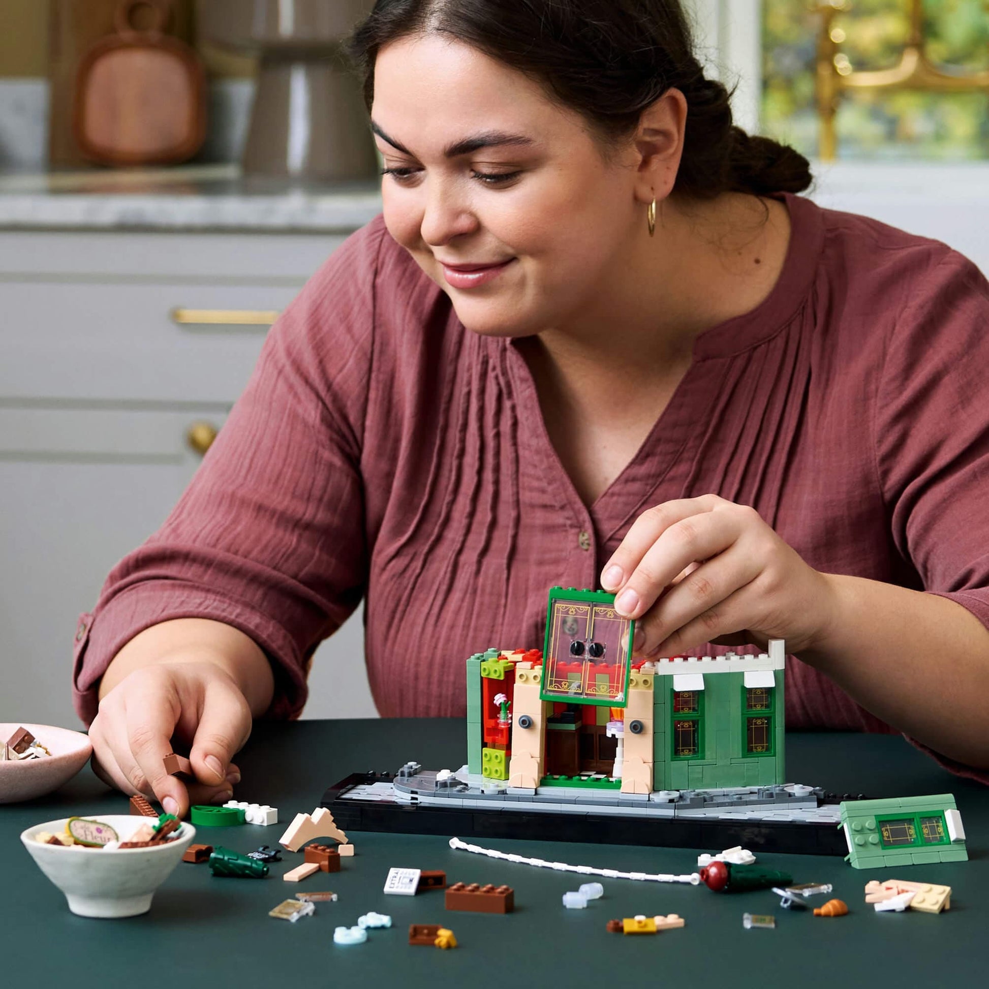 Lego Icons 10362 French Cafe Building Set for Adults Ages 18 and Up - Glamorous Boutique