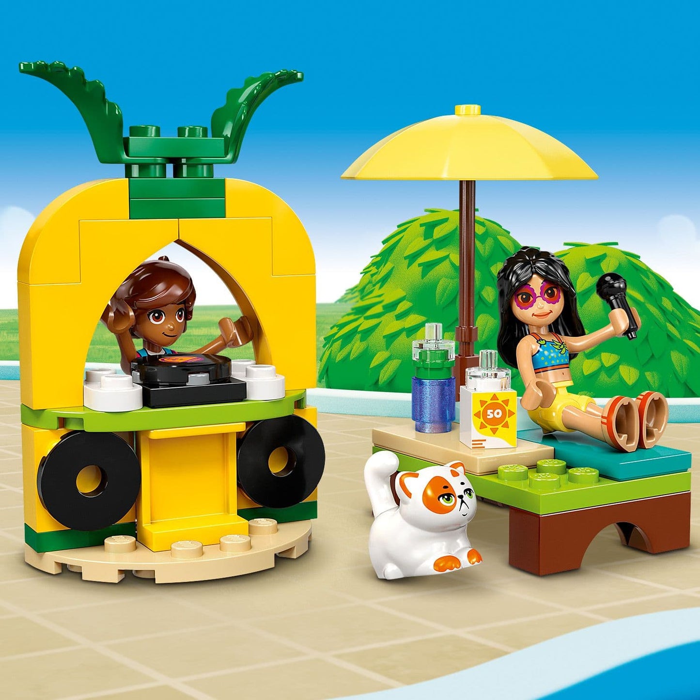 Lego Friends 42658 Unicorn & Flamingo Pool Party Set for Ages 5 and Up - Glamorous Boutique