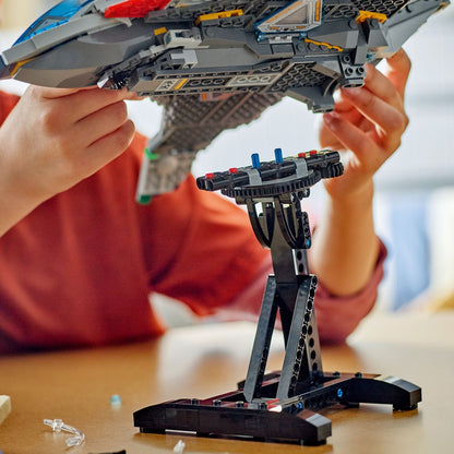 Lego Marvel 76325 Avengers: Age of Ultron Quinjet for Ages 12 and Up - Glamorous Boutique