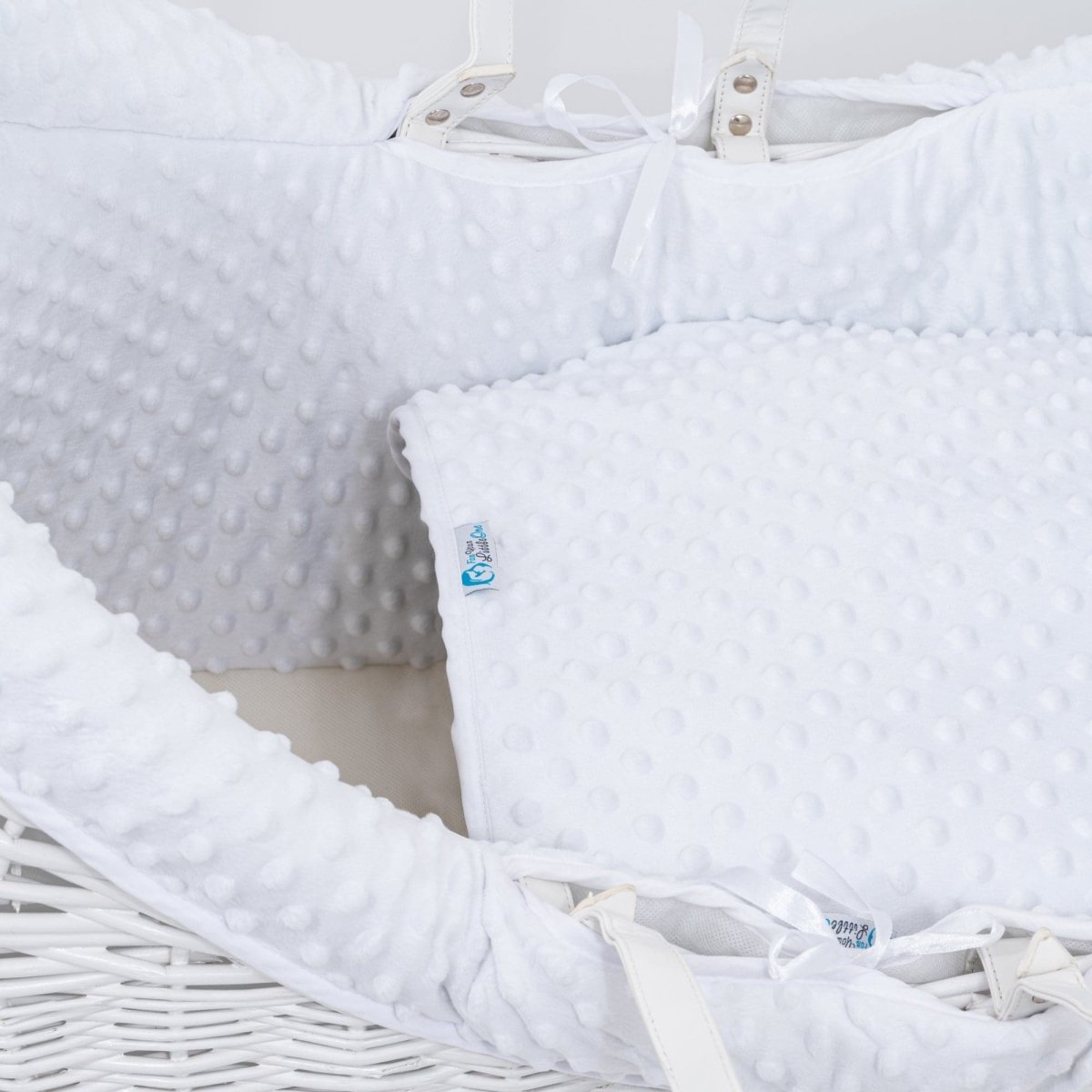 Pod White Dimple Moses Basket Bedding Set - Glamorous Boutique